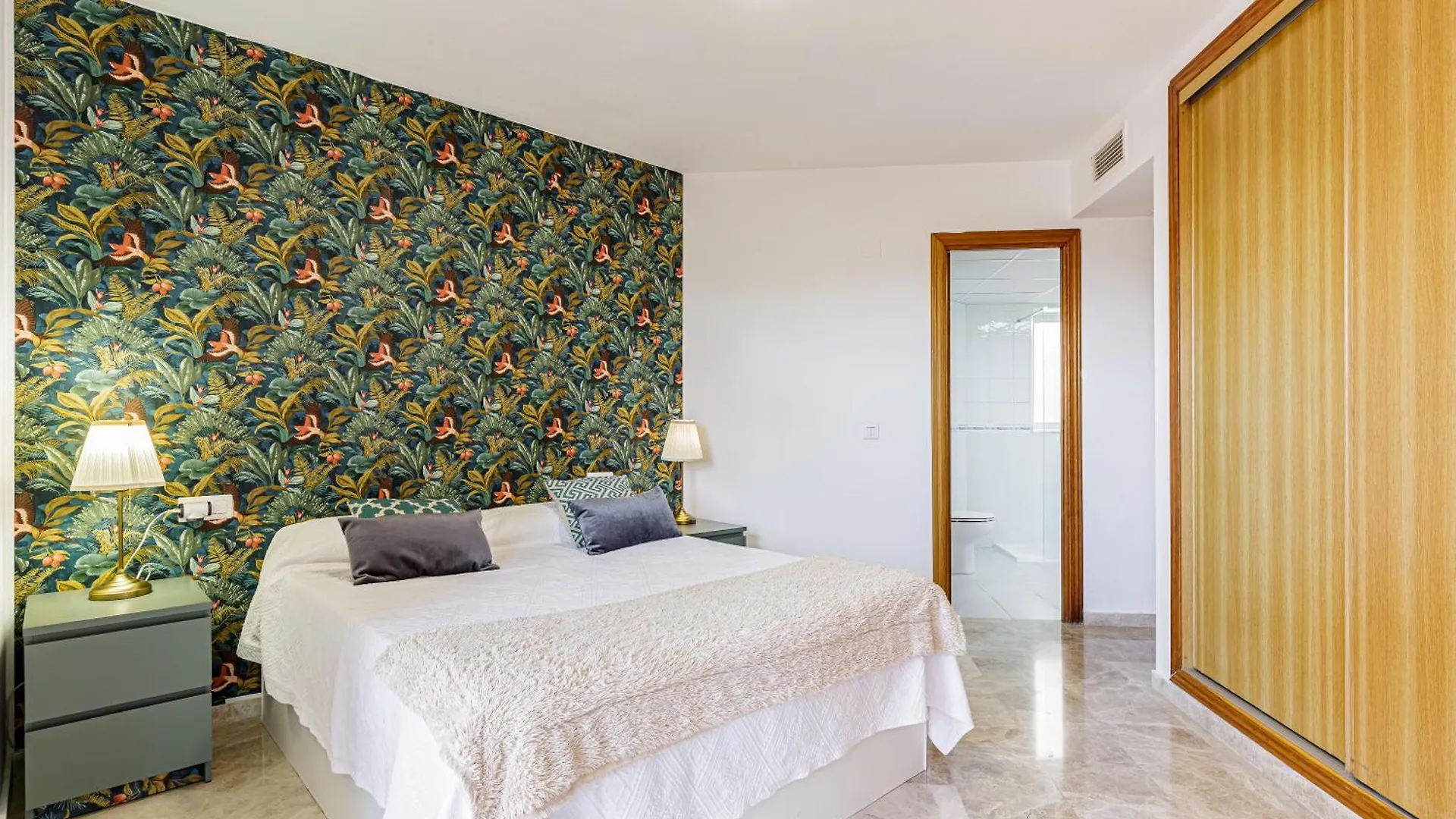 Oasis With Terrace And Sea Views With Rooftop Pool Torremolinos