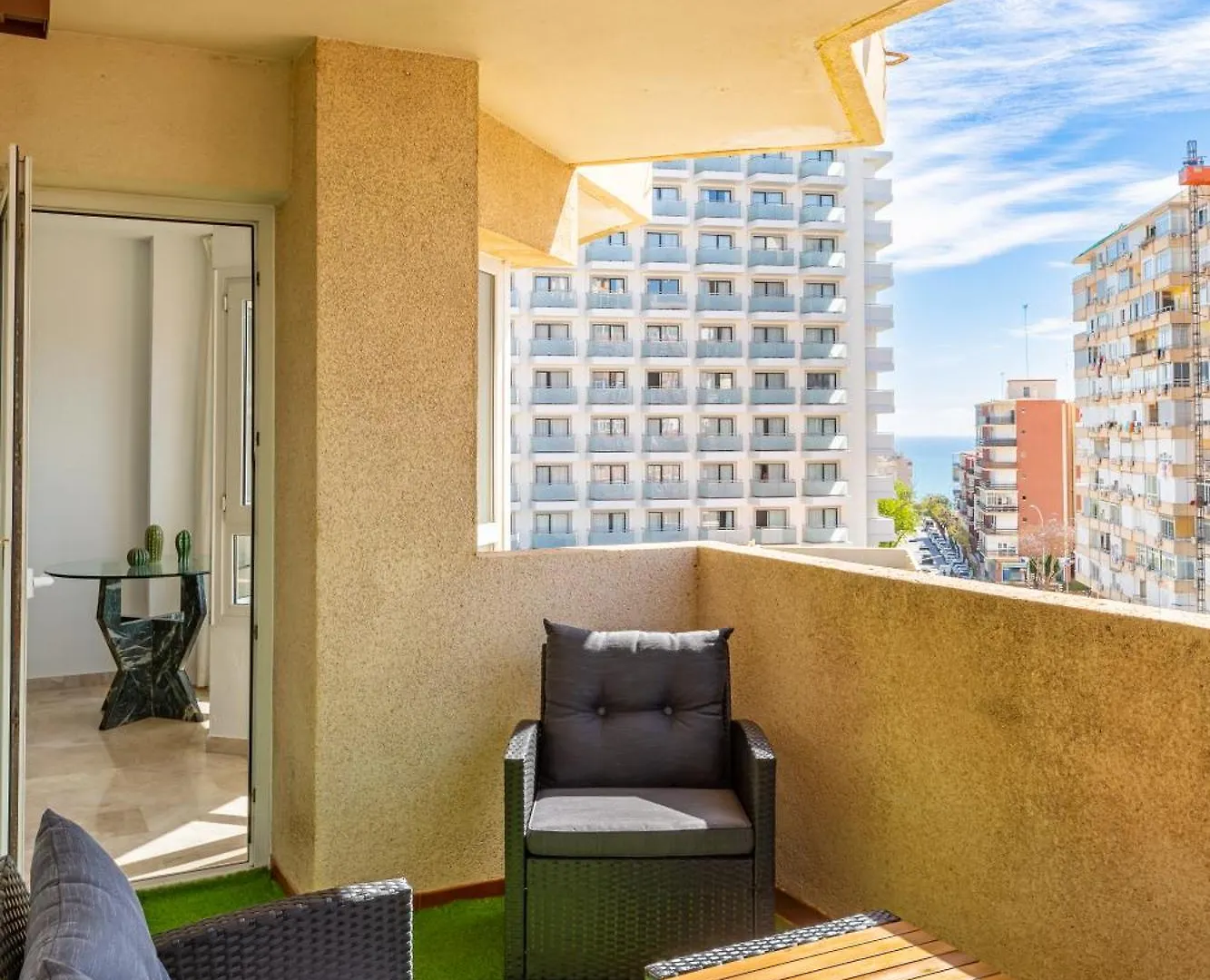 Oasis With Terrace And Sea Views With Rooftop Pool Torremolinos