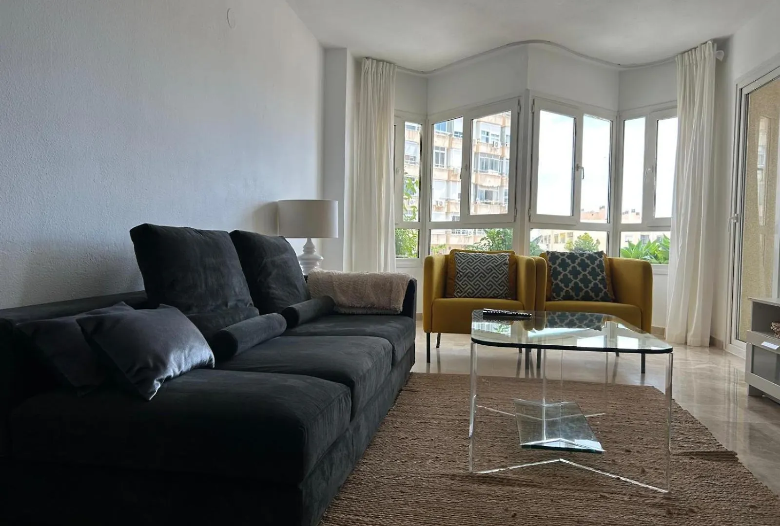 Apartment Oasis With Terrace And Sea Views With Rooftop Pool Torremolinos